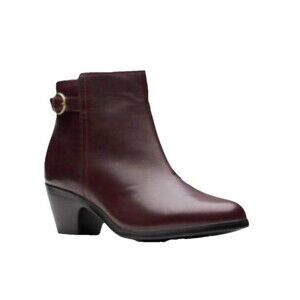 Clarks Womens Collection Emily 2 Belle Boots Wine Leather Size 8M NEW